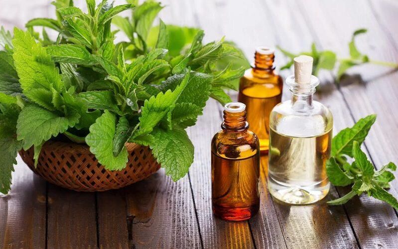 Patchouli essential oil is suitable for all aged skin types and promotes regeneration. 